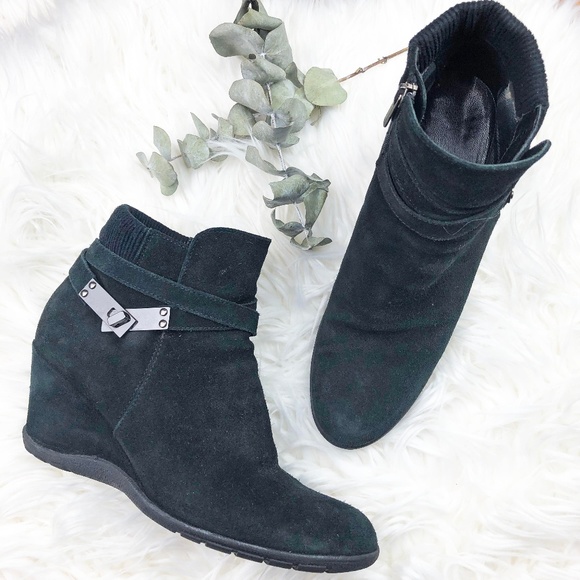 aquatalia wedge ankle boots